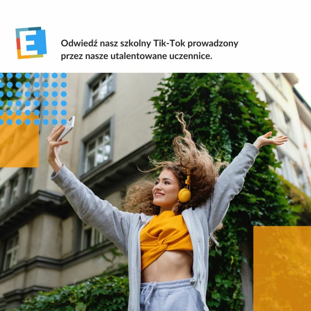 Dziewczyna tańczy wesoło przed telefonem.
